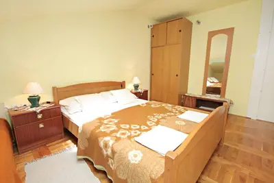 Image de Appartement d'une chambre avec la terrasse et la vue sur le mer Novi Vinodolski (A-5582-b)