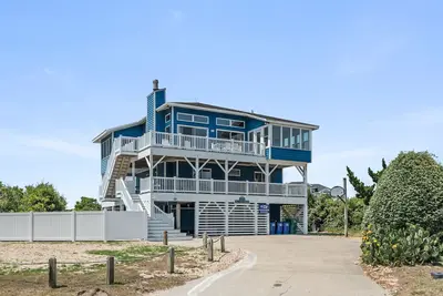 Image de Far Way: piscine chauffée, à quelques pas de la plage, vue sur l'océan