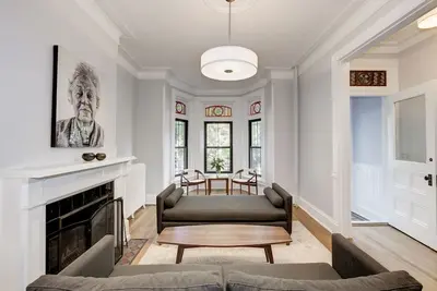 Grande maison historique en rangée victorienne à Logan Circle