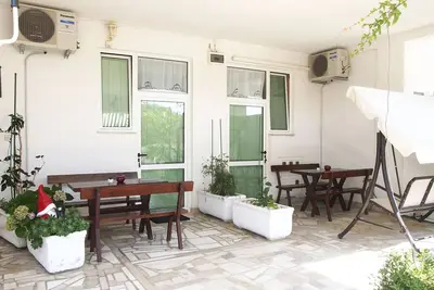 Image de Appartement d'une chambre avec la terrasse Makarska (A-9129-d)
