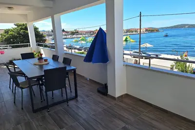 Image de Appartement de deux chambres prés de la plage Bibinje, Zadar (A-5780-a)