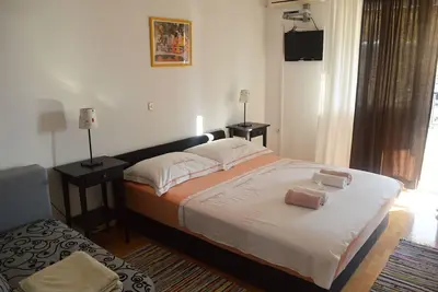 Image de Appartement de deux chambres avec le balcon et la vue sur le mer Makarska (A-11361-b)
