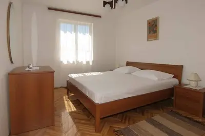 Image de Appartement de trois chambres prés de la plage Pag (A-11400-b)