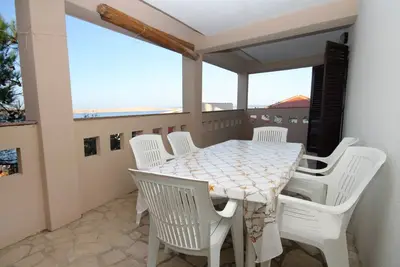 Image de Appartement de deux chambres prés de la plage Kustici, Pag (A-9381-b)
