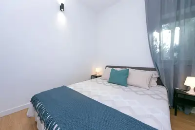 Image de Appartement de deux chambres avec la terrasse et la vue sur le mer Pisak, Omis (A-1008-a)
