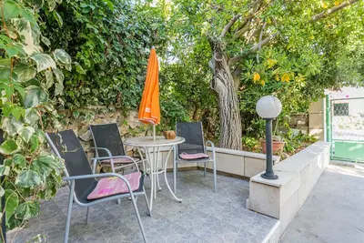 Image de Appartement d'une chambre avec la terrasse Seget Vranjica, Trogir (A-1038-c)