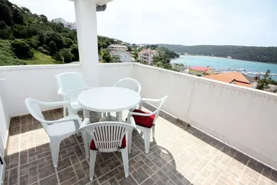 Image de Appartement de deux chambres avec la terrasse et la vue sur le mer Kampor, Rab (A-5018-b)