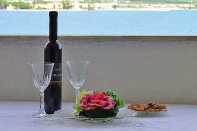 Image de Appartement de deux chambres prés de la plage Arbanija, Ciovo (A-1085-c)