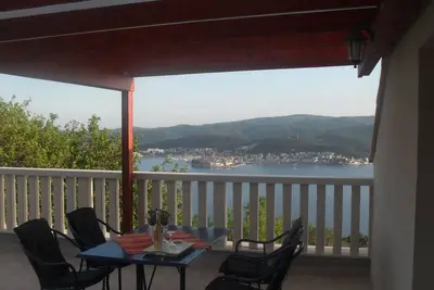 Image de Appartement d'une chambre avec la terrasse et la vue sur le mer Kuciste, Peljesac (A-14107-a)
