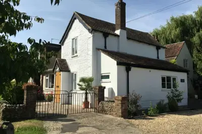 Image de Springwell, West Wittering - un chalet qui peut accueillir 4 personnes dans 2 chambres
