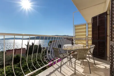 Image de Appartement d'une chambre prés de la plage Seget Vranjica, Trogir (A-5964-a)