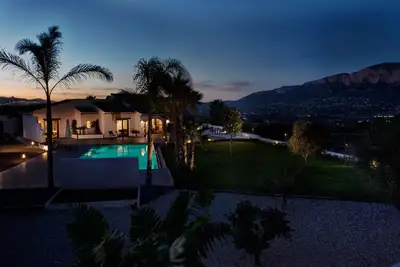 Image de Villa moderne et intime à Javea, sur la Costa Blanca, Espagne avec piscine privée pour 6 personnes