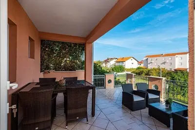 Image de Appartement de deux chambres avec la terrasse Nin, Zadar (A-5936-a)