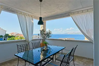 Image de Appartement d'une chambre avec la terrasse et la vue sur le mer Postira, Brac (A-2913-c)
