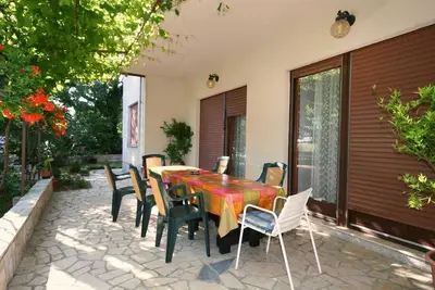 Appartement de deux chambres avec la terrasse et la vue sur le mer Dramalj, Crikvenica (A-5491-b)