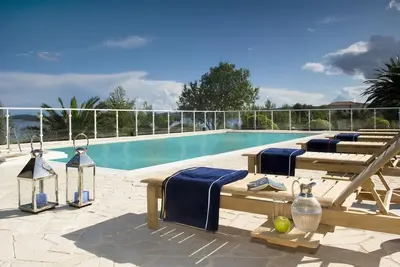 Villa de luxe près de la mer et avec la piscine Orebic, Peljesac (K-4520)