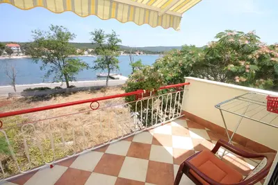 Appartement de deux chambres prés de la plage Veli Rat, Dugi otok (A-437-b)