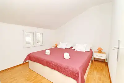 Image de Appartement de deux chambres avec la terrasse et la vue sur le mer Vela Luka, Korcula (A-4449-c)