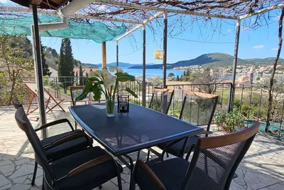 Image de Appartement de deux chambres avec la terrasse et la vue sur le mer Slano, Dubrovnik (A-8540-a)