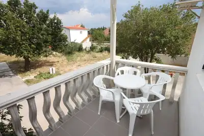 Image de Appartement d'une chambre avec la terrasse Starigrad, Paklenica (A-6618-b)