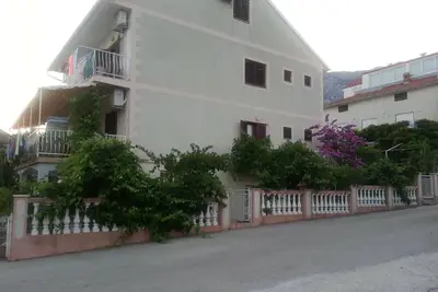 Image de Appartement de deux chambres avec le balcon et la vue sur le mer Orebic, Peljesac (A-11834-a)