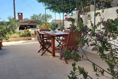Image de Garçonnière avec la terrasse Hvar (As-13161-a)