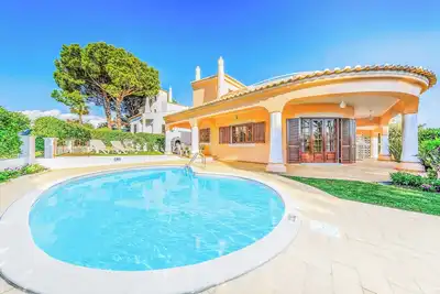 Image de Villa Ponderosa - Cette villa spacieuse comprend Wi-Fi, une piscine privée et A / C