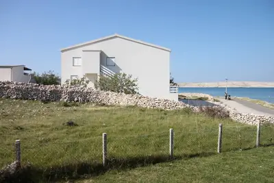 Image de Appartement de deux chambres prés de la plage Kustici, Pag (A-6353-c)