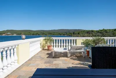 Image de Appartement d'une chambre prés de la plage Veli Rat, Dugi otok (A-438-c)