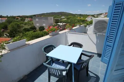 Image de Appartement d'une chambre avec la terrasse et la vue sur le mer Sucuraj, Hvar (A-3589-b)
