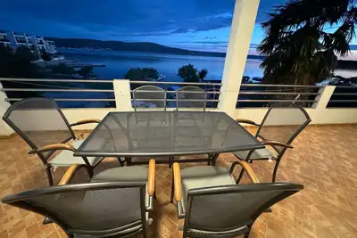 Image de Appartement de trois chambres prés de la plage Seline, Paklenica (A-6528-a)