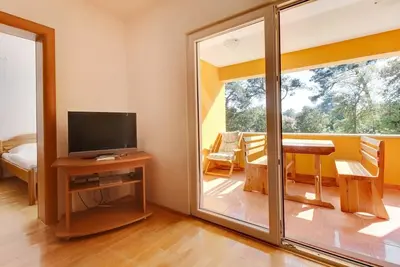 Image de Appartement d'une chambre avec la terrasse Artatore, Losinj (A-8022-e)