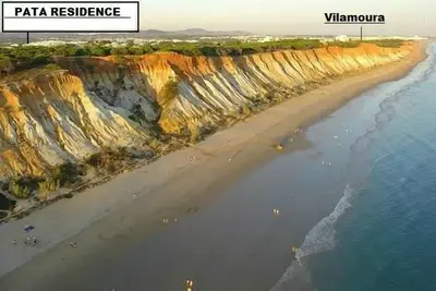 Image de Appartement 1 chambre à Albufeira à 5 min de la plage de Falesia et proche du centre!