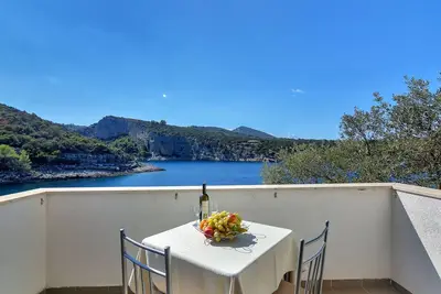 Image de Garçonnière prés de la plage Baie Pokrivenik, Hvar (As-5231-a)