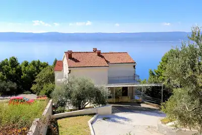 Image de Appartement d'une chambre avec le balcon et la vue sur le mer Marusici, Omis (A-962-a)