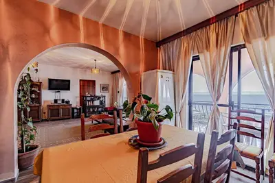Image de Appartement de trois chambres prés de la plage Prigradica, Korcula (A-627-e)