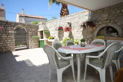 Appartement d'une chambre avec la terrasse Osor, Losinj (A-8088-a)