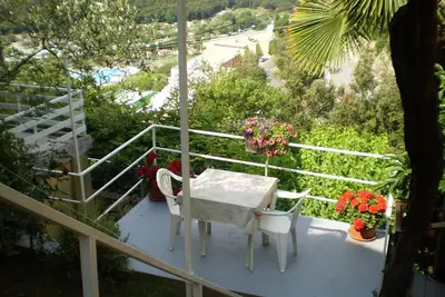 Appartement de deux chambres avec la terrasse et la vue sur le mer Rabac, Labin (A-6414-a)