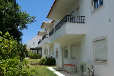 Image de Appartement 2 chambres à Albufeira à 5 min de la plage de Falesia et à proximité du centre! B