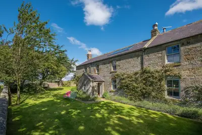 Image de Overthwarts Farmhouse cinq chambres, nr. Alnwick. 9 miles de la côte