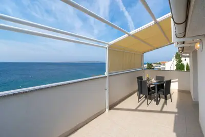 Image de Appartement d'une chambre prés de la plage Mandre, Pag (A-4093-b)