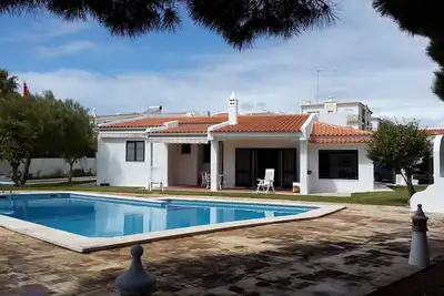 Image de Villa 600 m from 2 beaches; 300 m nightlife; Bbq, internet, A/C