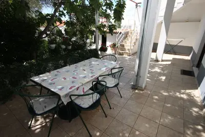Image de Appartement de deux chambres avec la terrasse Biograd na Moru, Biograd (A-858-a)