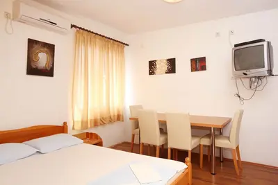 Image de Appartement d'une chambre avec air conditionné Orebic, Peljesac (A-10192-a)