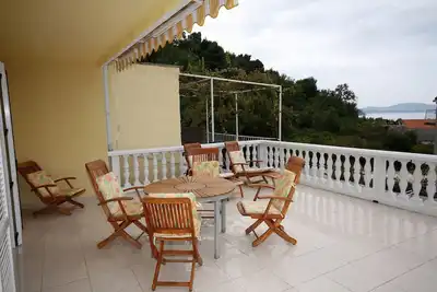 Image de Appartement de deux chambres avec la terrasse et la vue sur le mer Slano, Dubrovnik (A-3183-a)