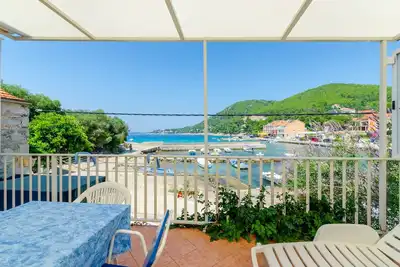 Image de Appartement de deux chambres prés de la plage Prizba, Korcula (A-4479-a)