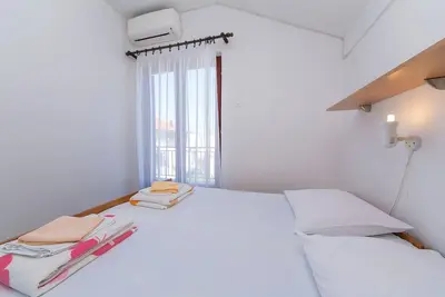 Image de Garçonnière avec la terrasse et la vue sur le mer Podaca, Makarska (As-516-c)