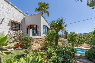 Image de Villa classique et charmante avec piscine privée à Javea, Costa Blanca, Espagne pour 6 personnes