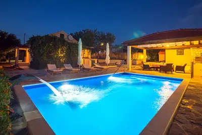 Image de Maison pour la famille avec la piscine Dugobabe, Zagora (K-12617)