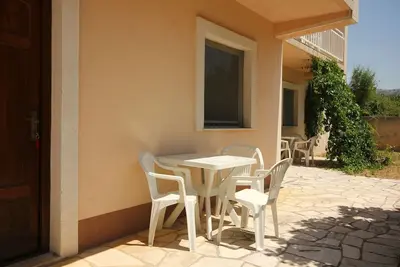 Image de Appartement de deux chambres avec la terrasse Orebic, Peljesac (A-10191-a)